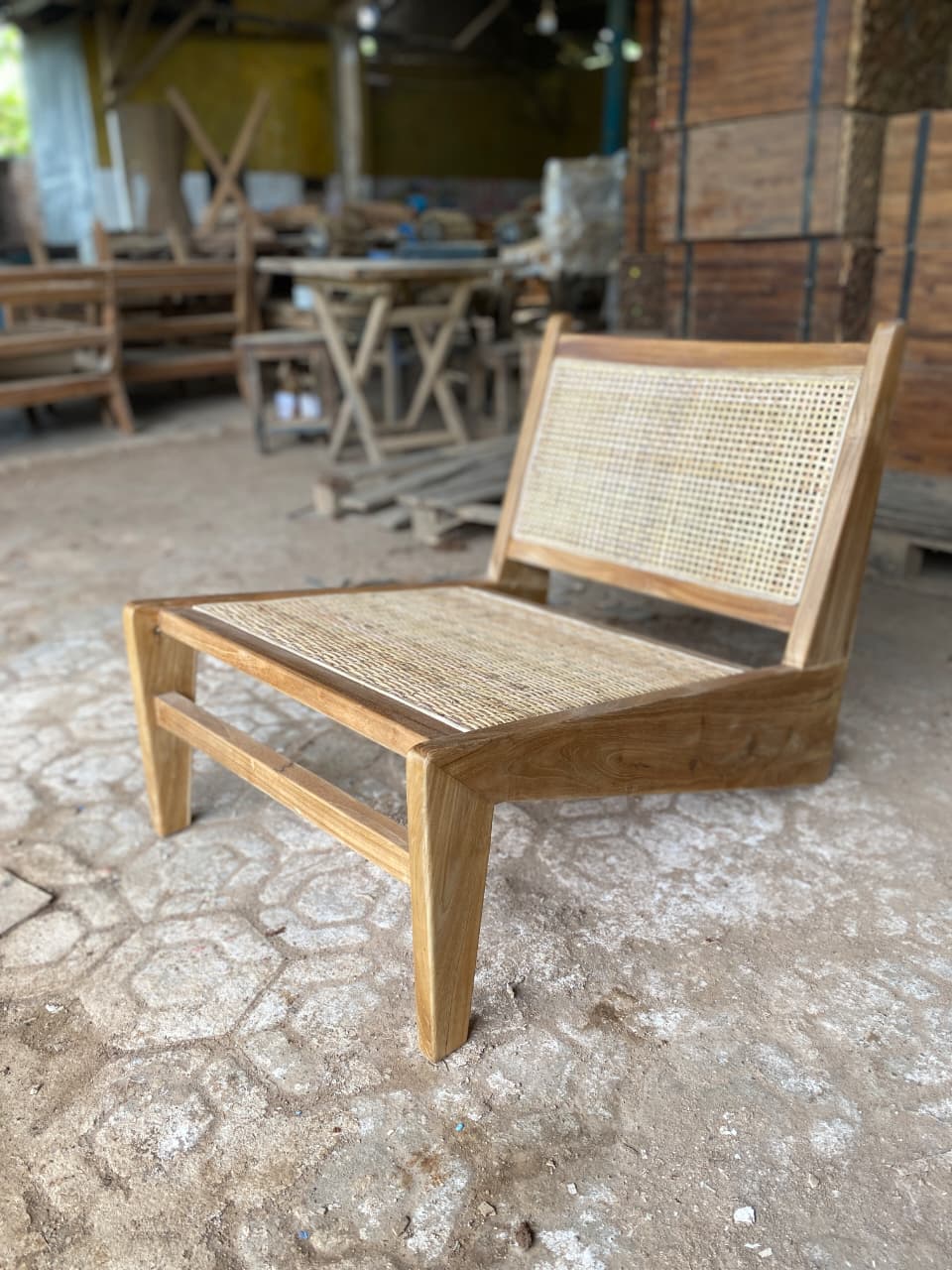KURSI SANTAI LESEHAN / LOW LOUNGE CHAIR JATI ROTAN - JATI BARU INTERIOR